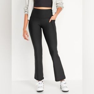 High-Waisted Elevate Powersoft Side-Pocket 7/8-Length Flare Leggings